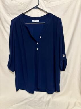 89th + Madison 2X Navy Blue Button V-Neck Roll Tab 3/4 Sleeve Blouse